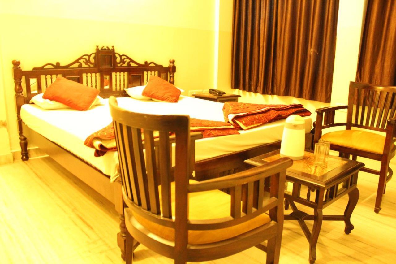 Hotel The Chit Chat Palace Jaipur Exteriör bild